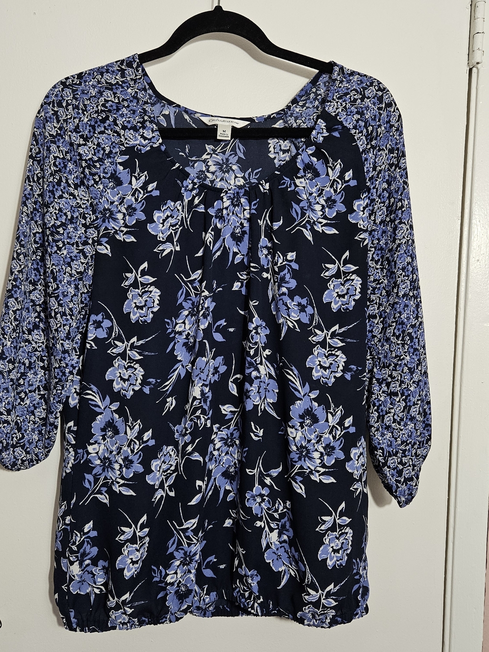 croft & barrow navy and light blue floral blouse